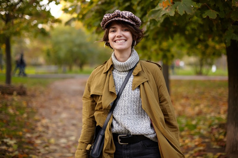 Béret, bonnet, chapeau feutre : quel couvre-chef choisir selon son style et sa morphologie ?