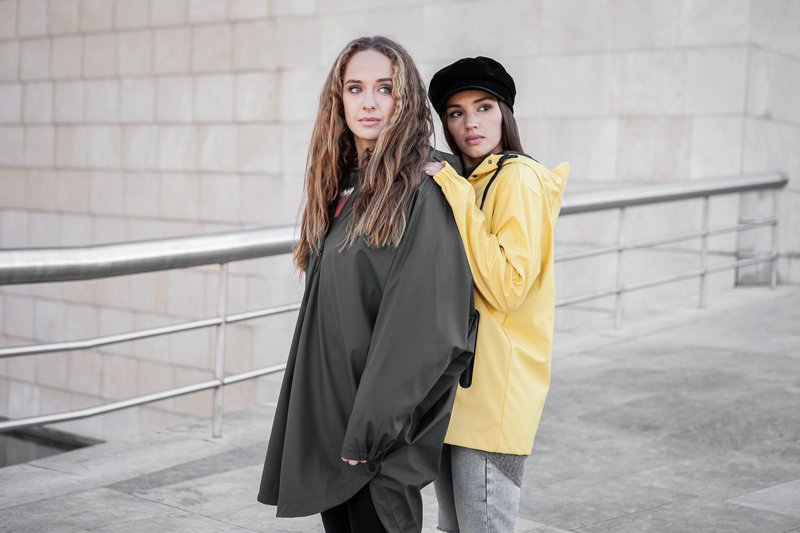 Quelles couleurs associer avec le gris foncé ? Toutes les combinaisons qui fonctionnent