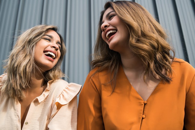 Quel shampoing pour cheveux ondulés ? Le guide par type d'ondulation