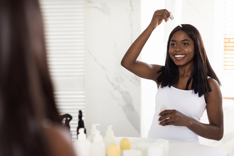 Compléments alimentaires pour les cheveux : lesquels ont des preuves scientifiques ?